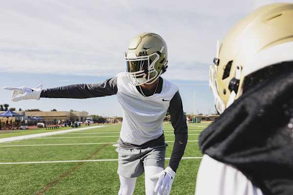 8 Nike gift ideas for American football players, coaches and fans