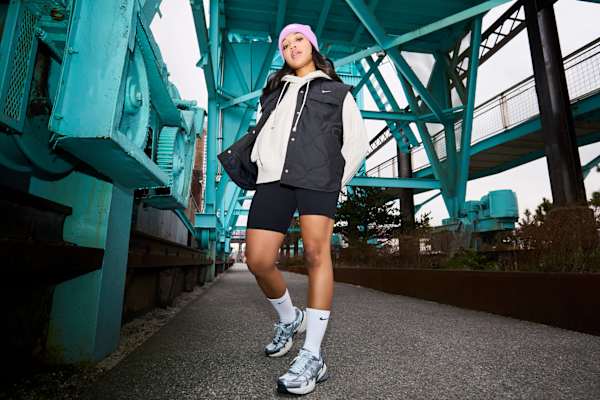 How to Style a Hoodie 