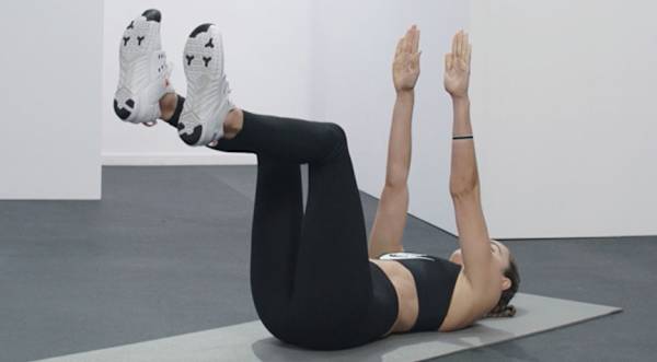 Cómo hacer el bicho muerto: paso a paso