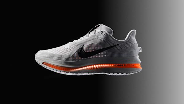 De Nike Pegasus Premium geeft op wolken lopen een nieuwe betekenis