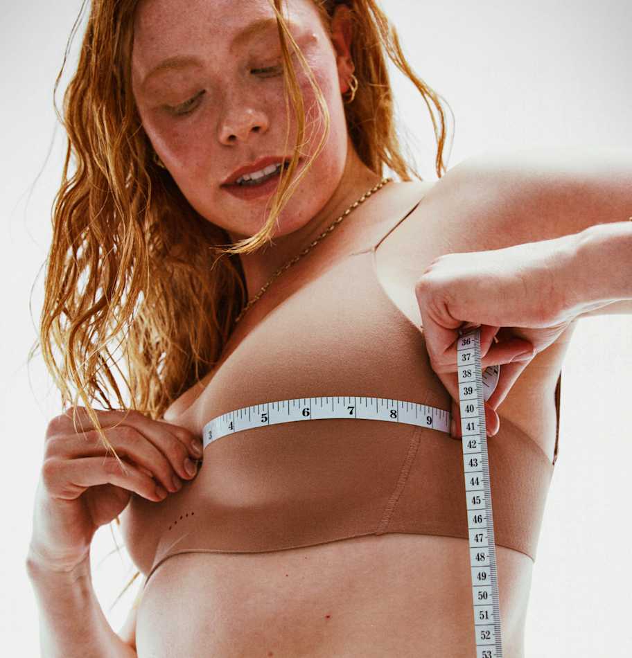 Derefter skal du måle din skålstørrelse