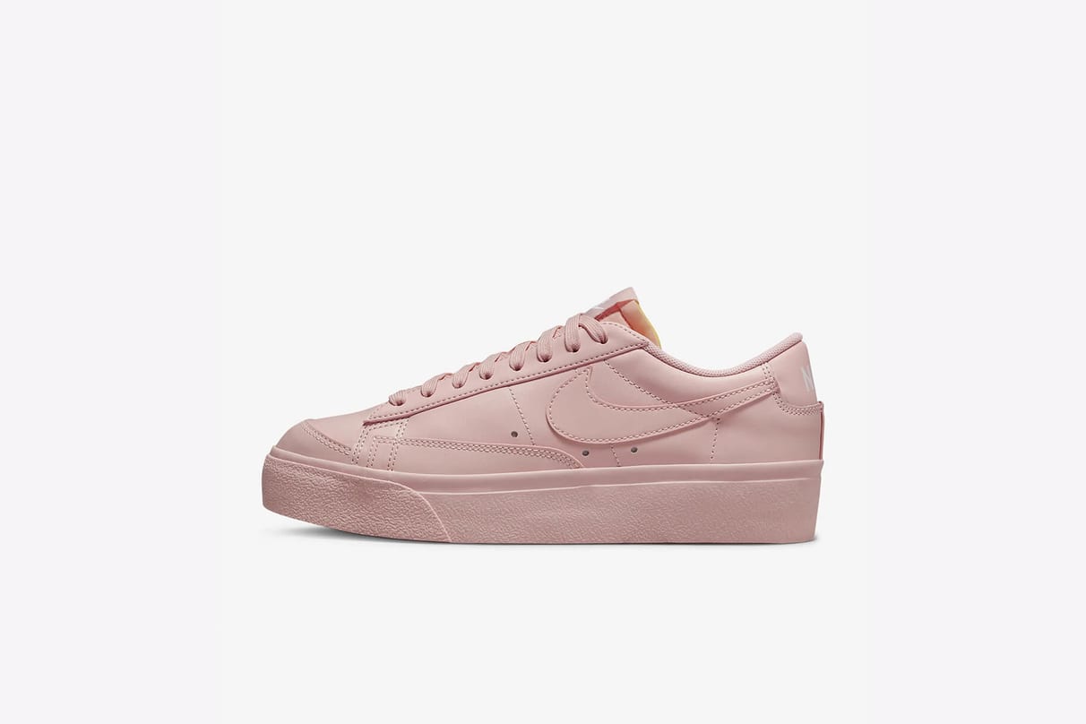 今おすすめのNikeのピンクシューズ