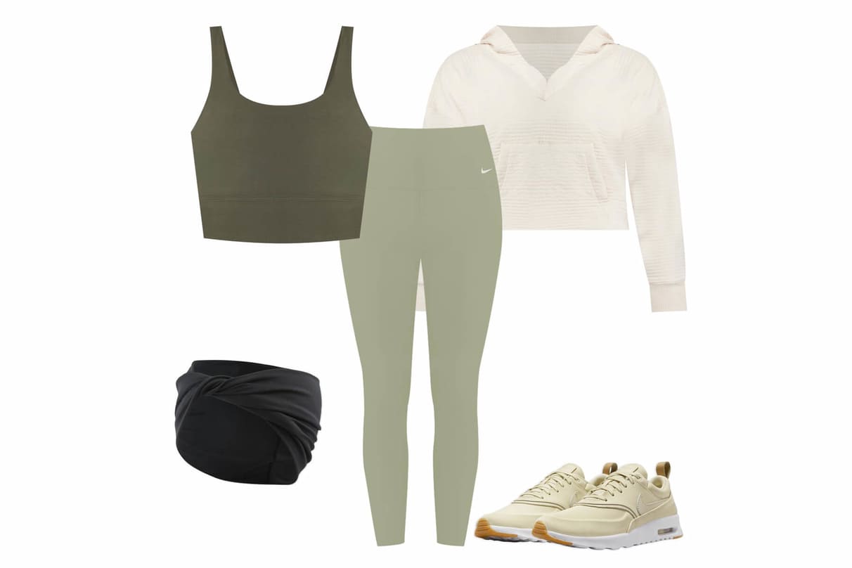 Qué llevar a una clase de yoga: 5 ideas de looks Nike