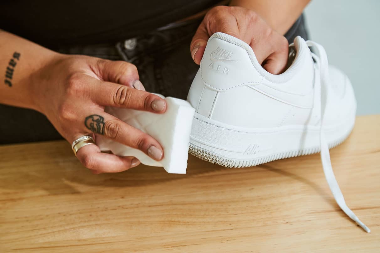 So reinigt man Nike Air Force 1 Schuhe