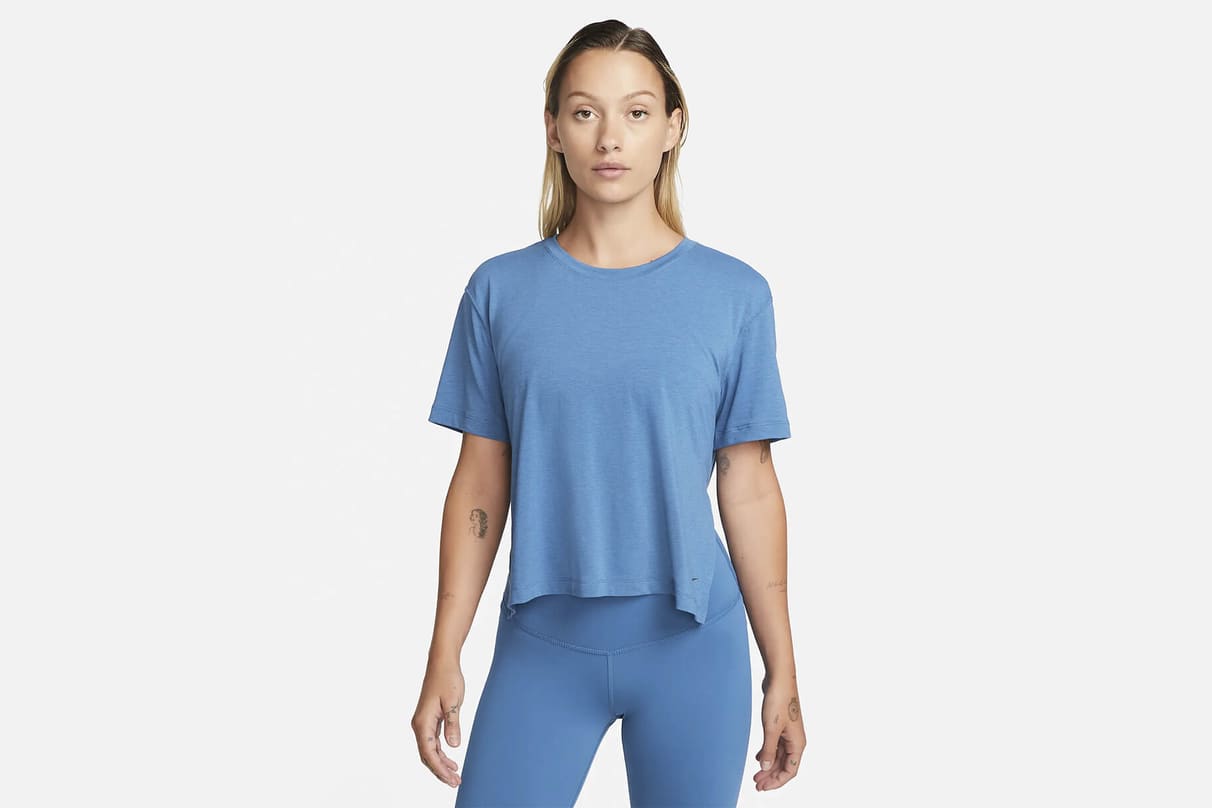 Les 10 meilleurs hauts de nuits Nike pour femme