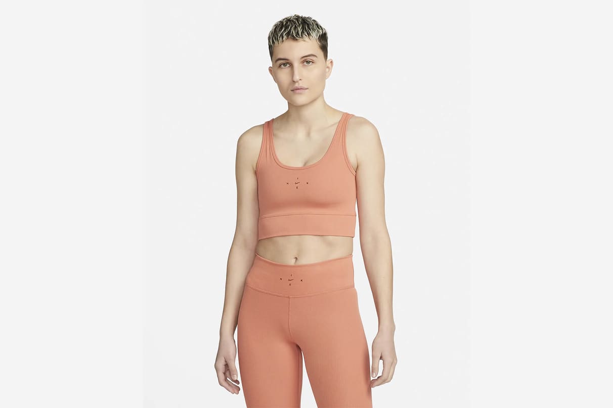 Les 10 meilleurs hauts de nuits Nike pour femme