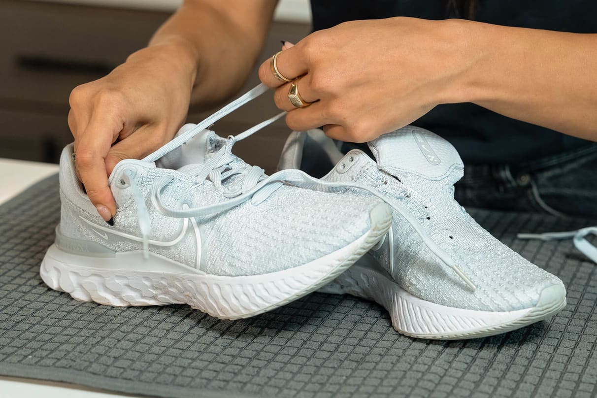 Cómo limpiar zapatillas con malla