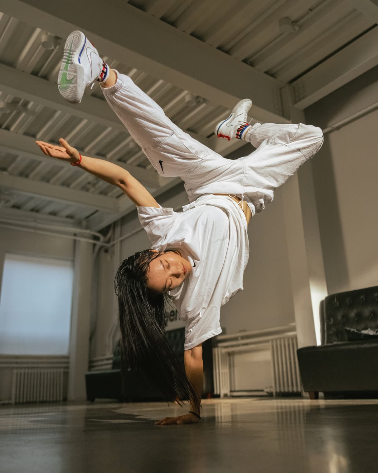 Wang Qing Ist Das Breakdance-Girl Mit Den Märchenhaften Moves. Nike AT