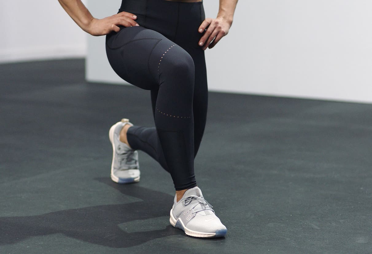 O lunge em frente perfeito: passo a passo