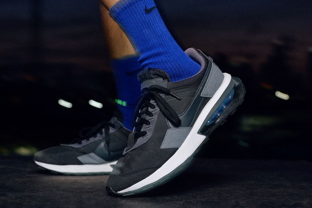 Descubre los mejores estilos de calzado deportivo negro de Nike