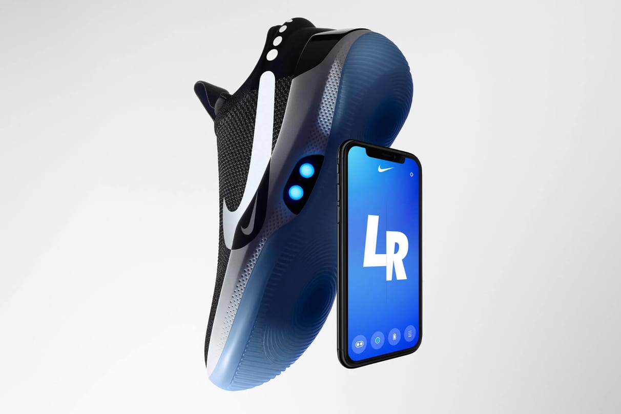 Nikeが自動シューレース調節機能付きの高性能バスケットボールシューズ、アダプト BBを発売