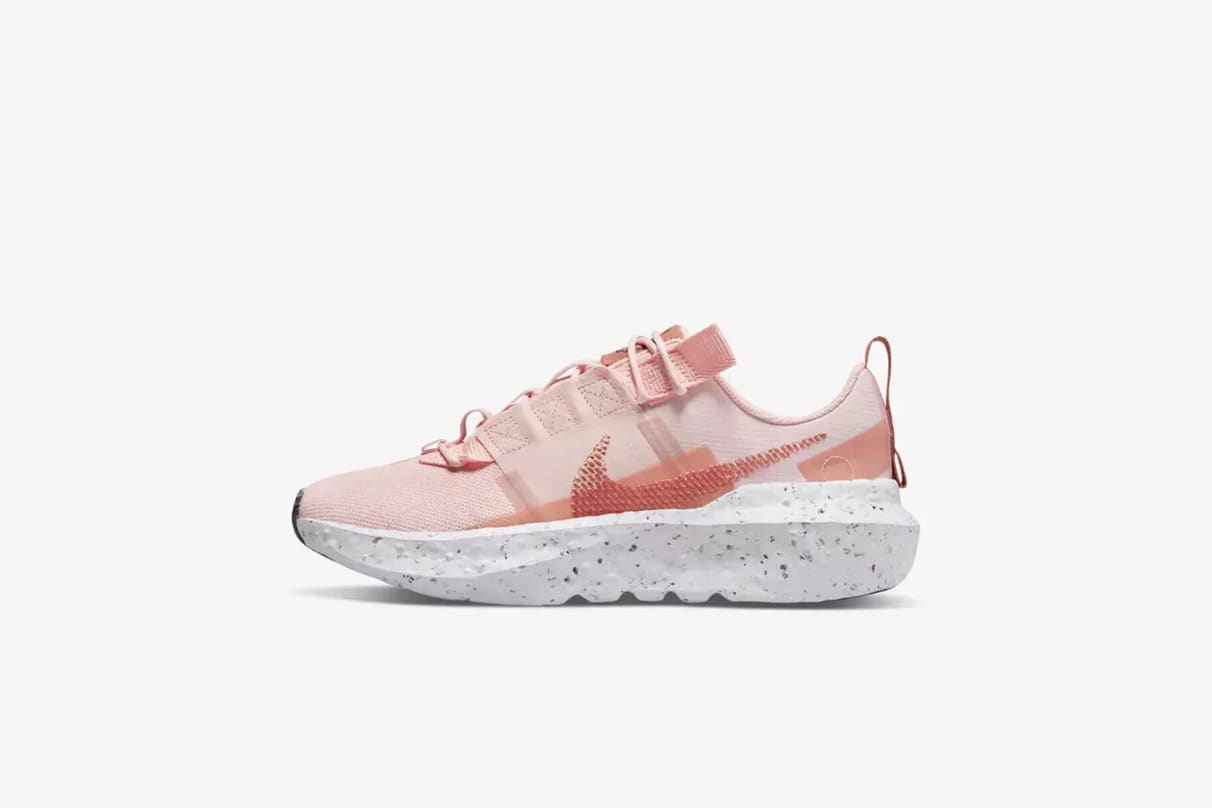 今おすすめのNikeのピンクシューズ