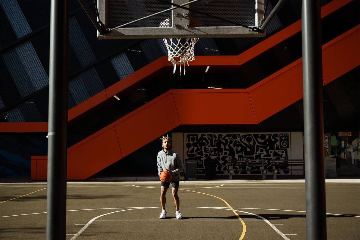 How To Shoot Free Throws, According to Basketball Coaches and Pros