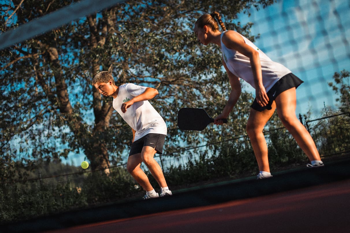 ¿Qué es Pickleball? ¿Y cómo se juega?