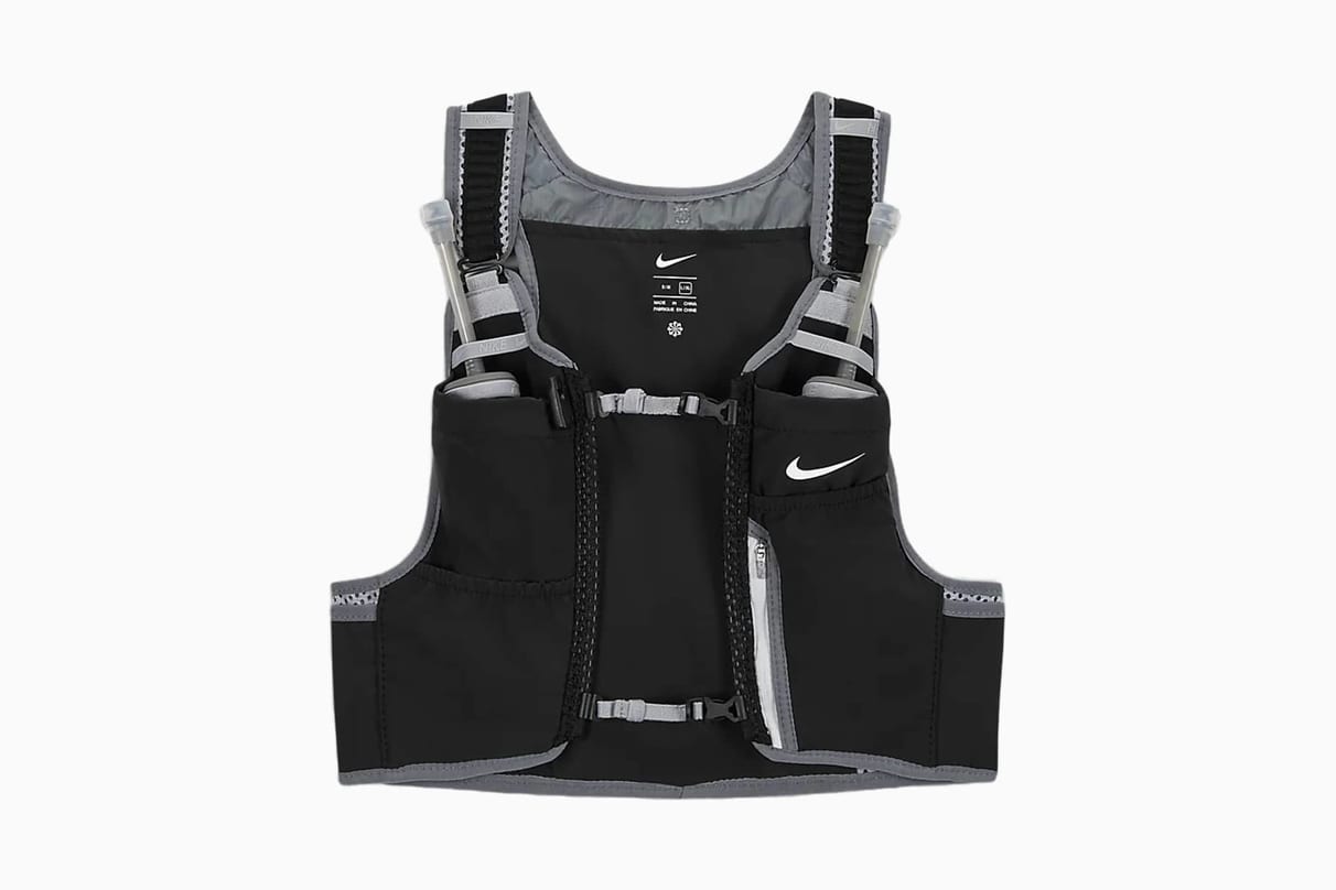 Migliori cinture e gilet di idratazione Nike per la corsa