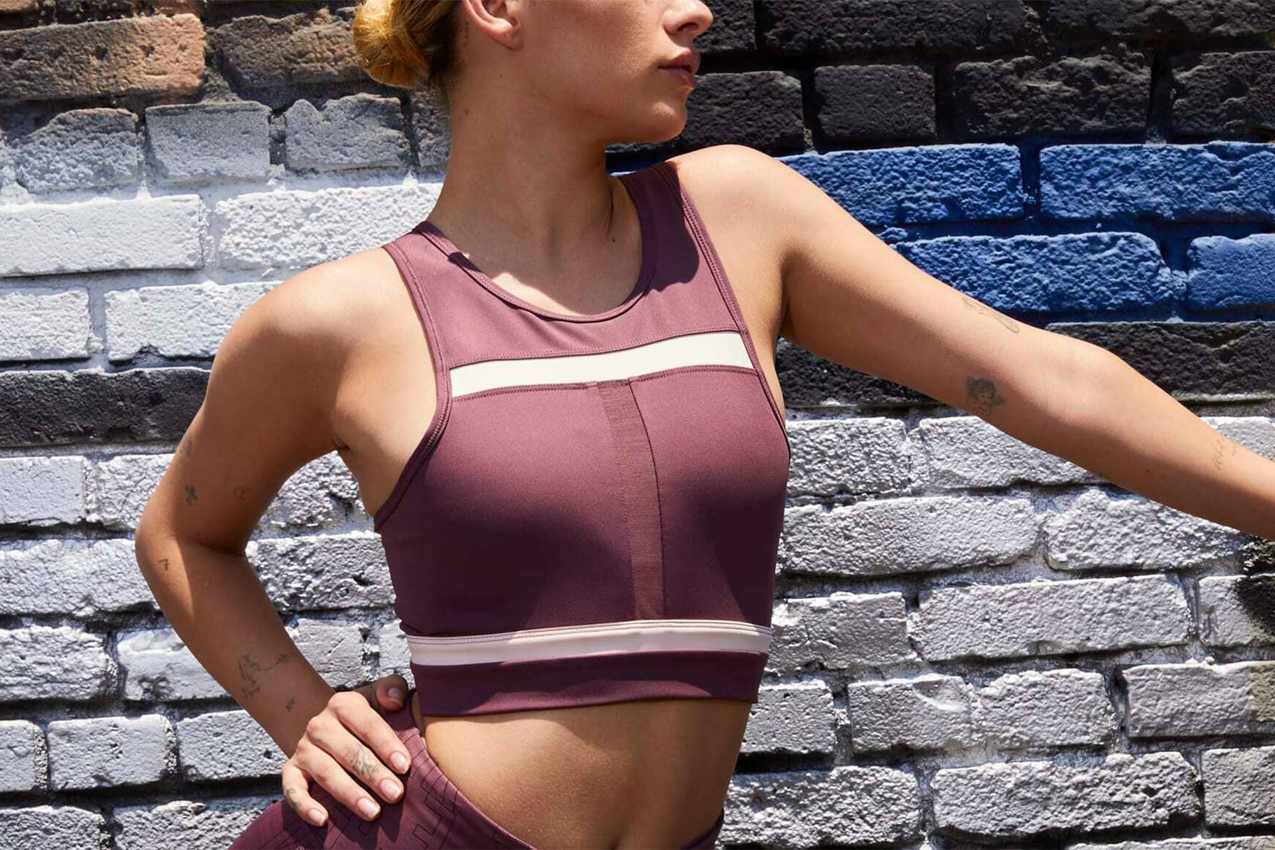 Los mejores bras deportivos de cuello alto de Nike