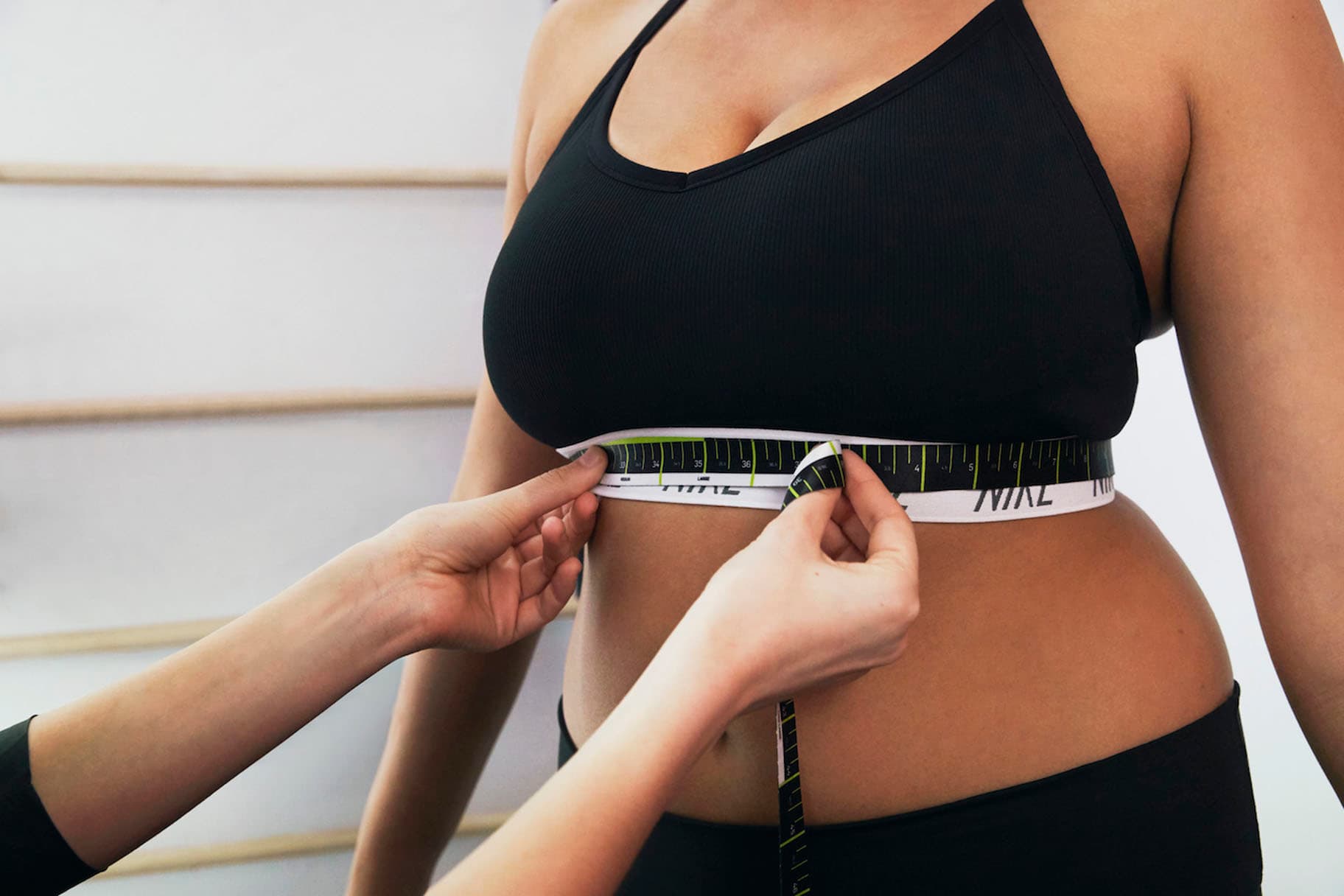 How To Measure Your Nike Sports Bra Size Nike Ca