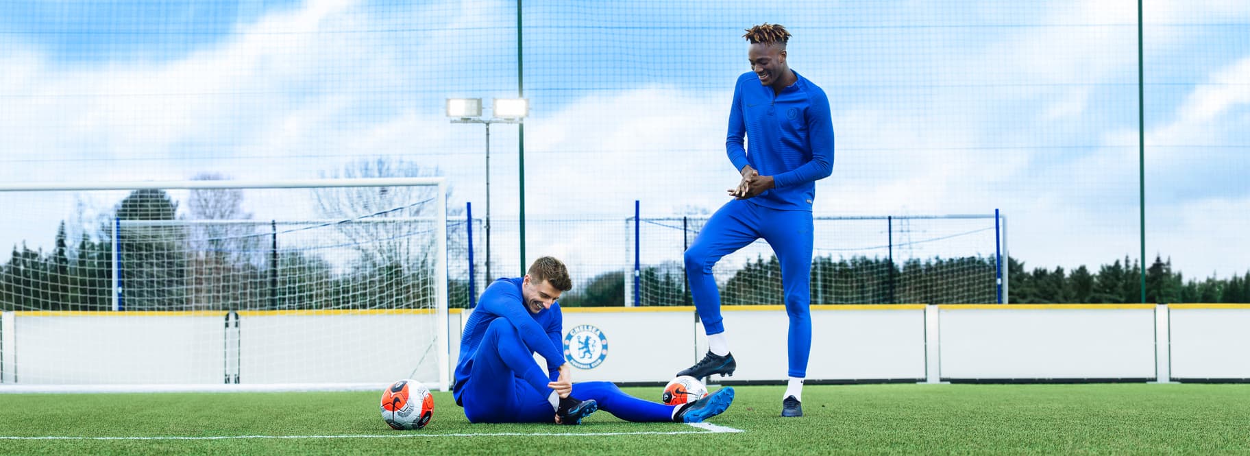  マーキュリアルとファントム - スピリットを共有しよう