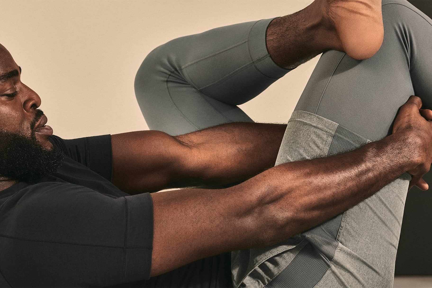 Le quattro migliori posizioni yoga per rilassarsi secondo gli esperti