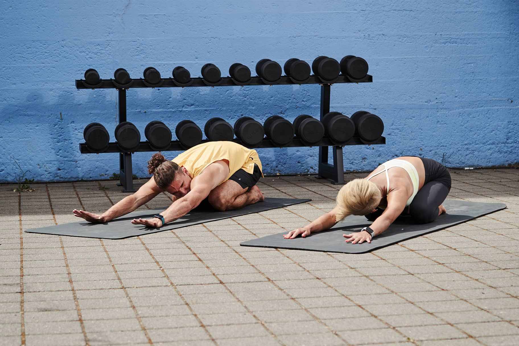 Le quattro migliori posizioni yoga per rilassarsi secondo gli esperti