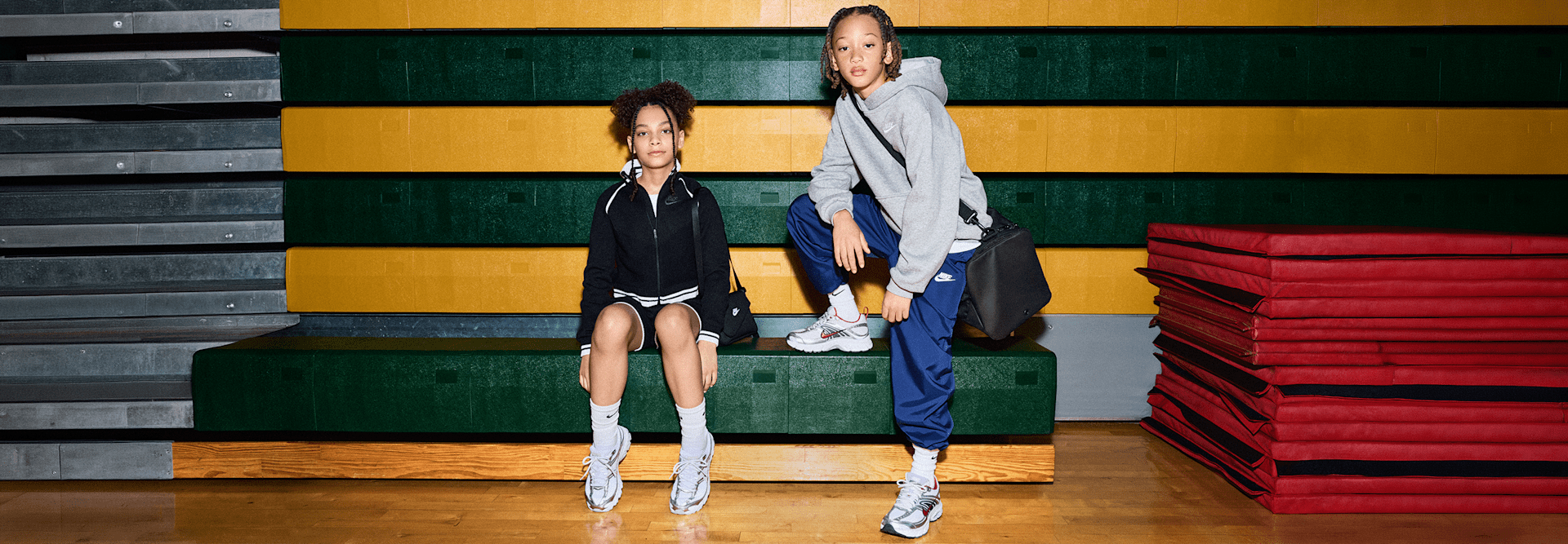 Sitio web oficial de Nike, Ahora Disponible