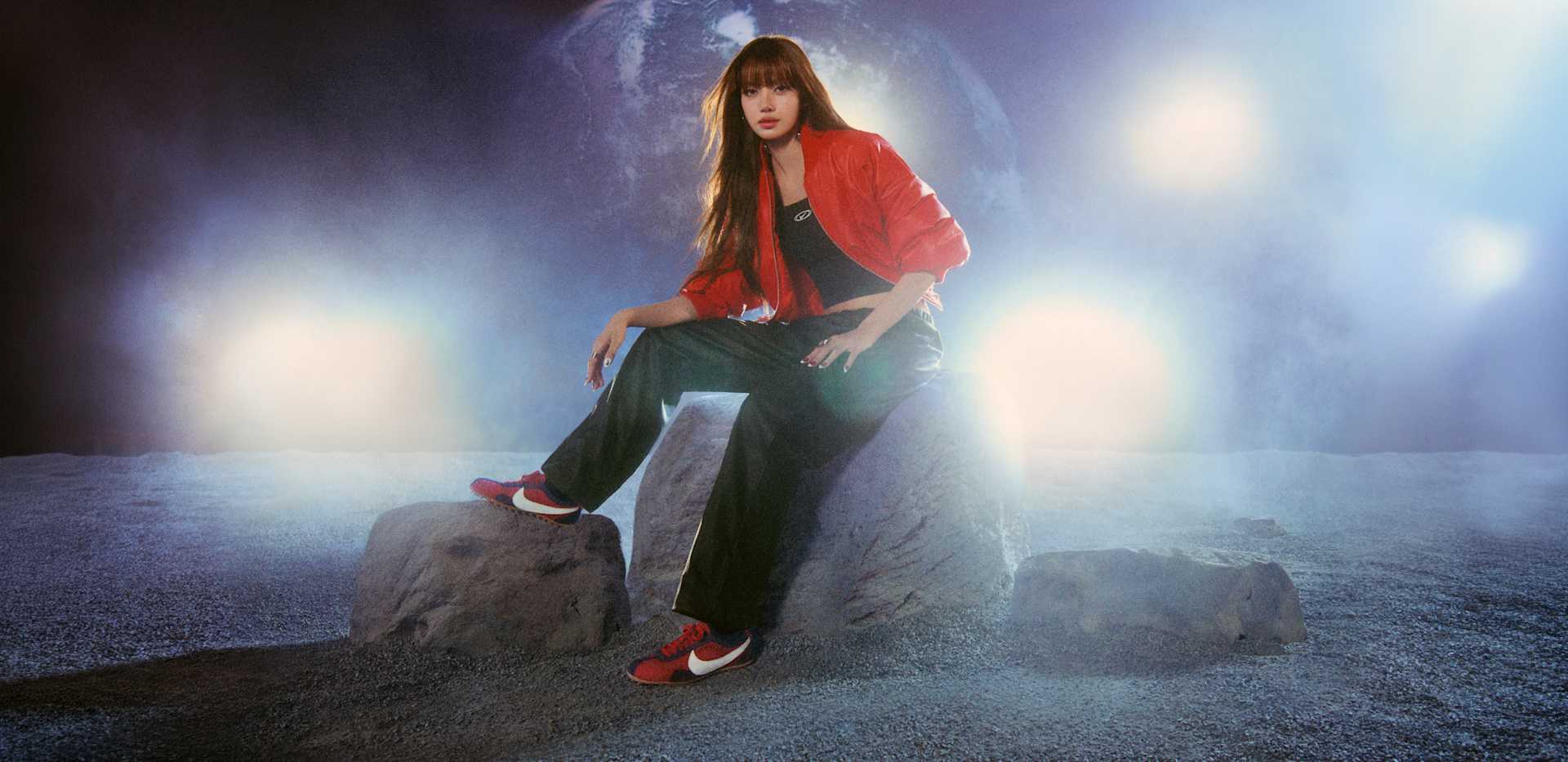 Nike Sportswear (NSW), Moon Shoe
