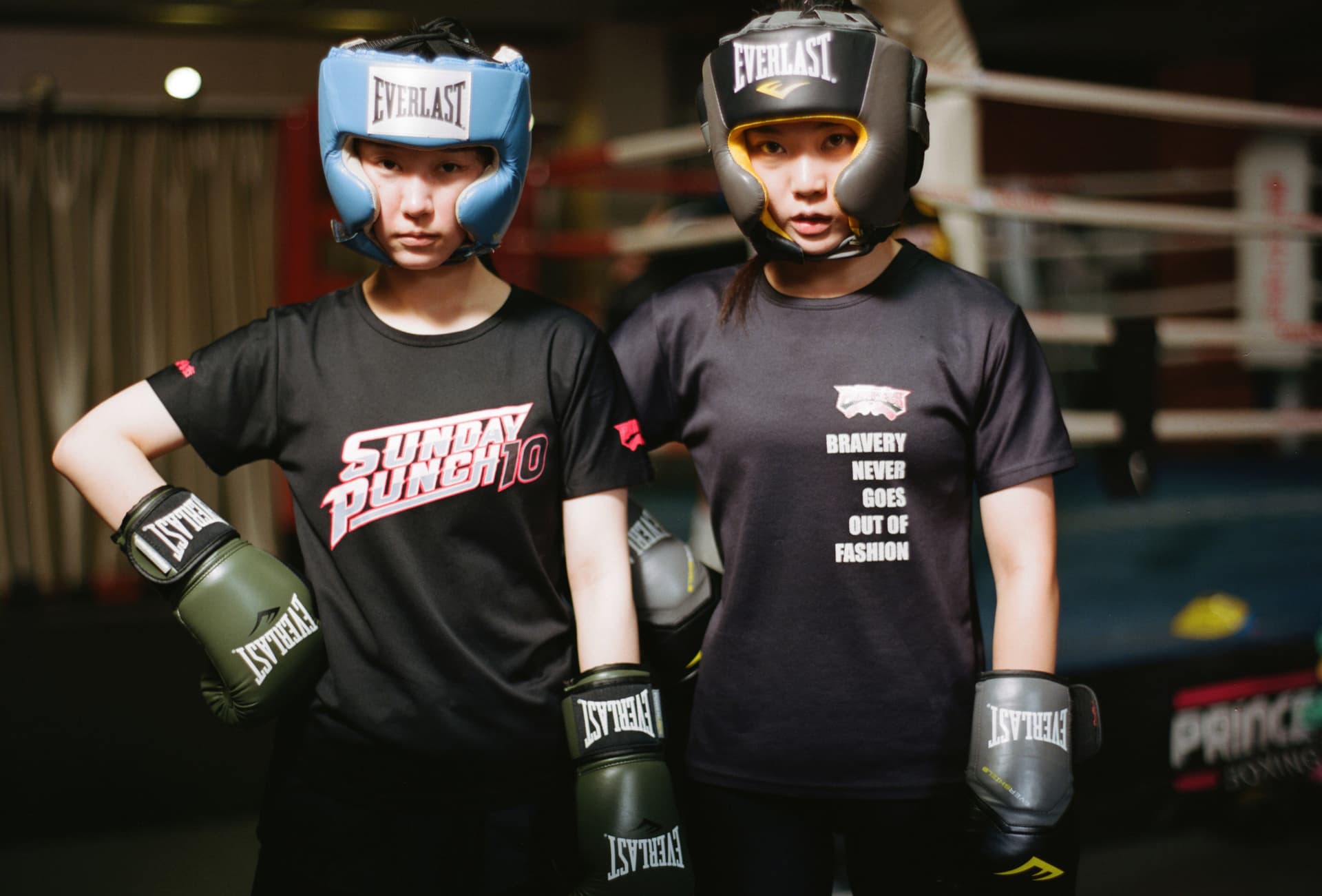 Zhong Zheng (left) and Han Beiying get their game faces on. 