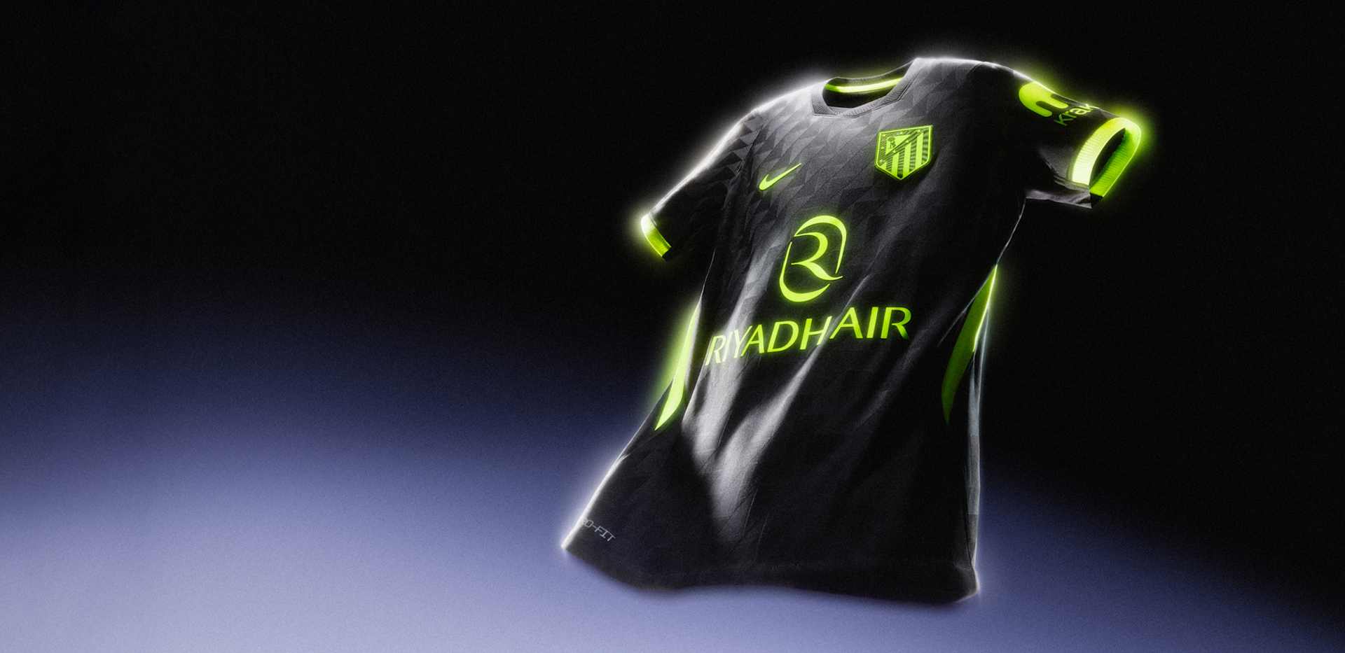 Scarpe, abbigliamento e accessori da calcio, L'ESSENZA DI MADRID