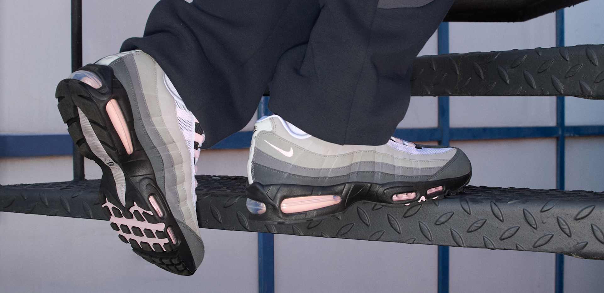ชุดกีฬา Nike, ABOVE THE INFLUENCE