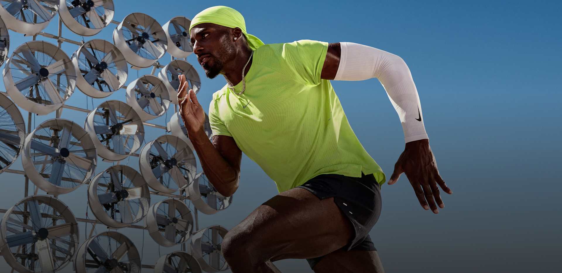 Erkek Ayakkabıları, Giysileri ve Aksesuarları, HER ADIMDA DAHA SERİN