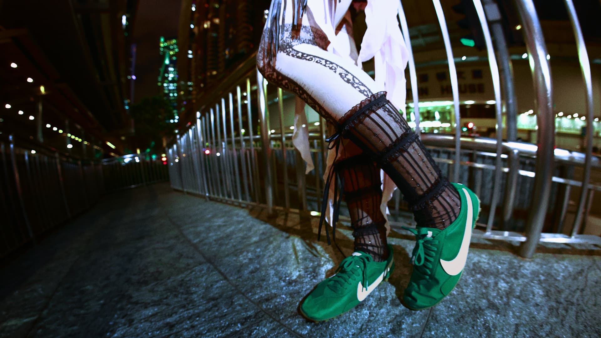 Nike Sportswear (NSW), NIKE MOON SHOE