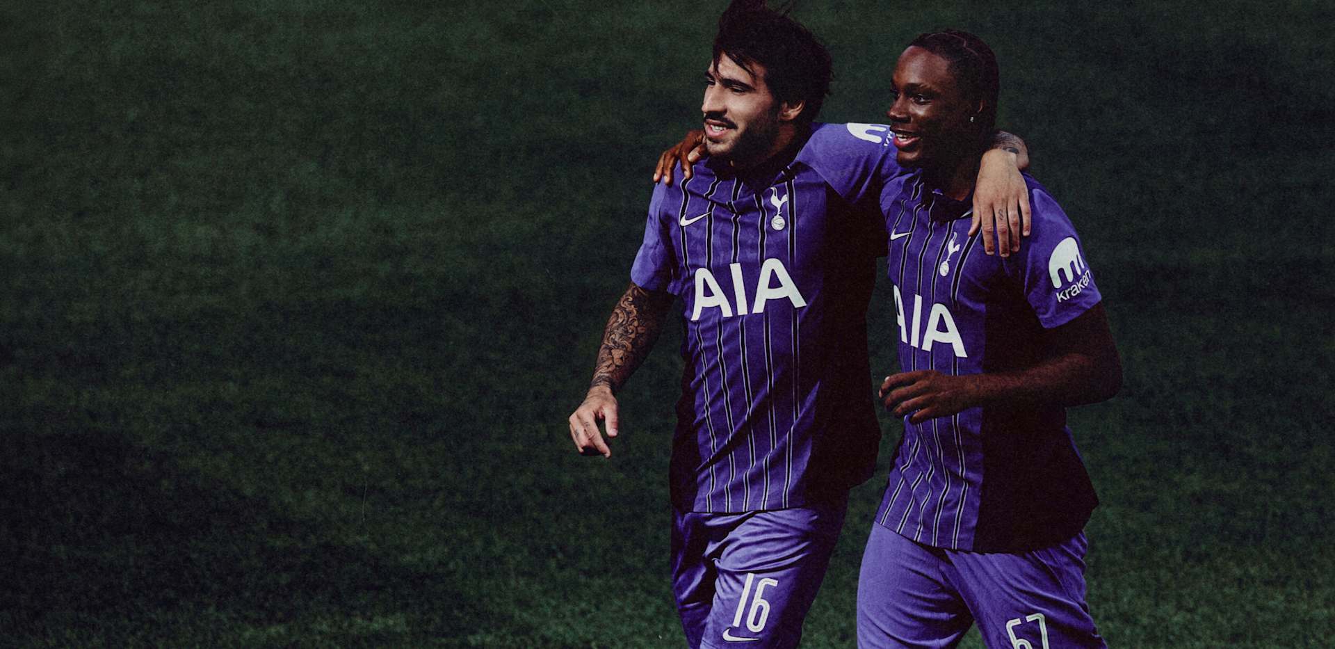 Nike Football, SPURS, VAMOS