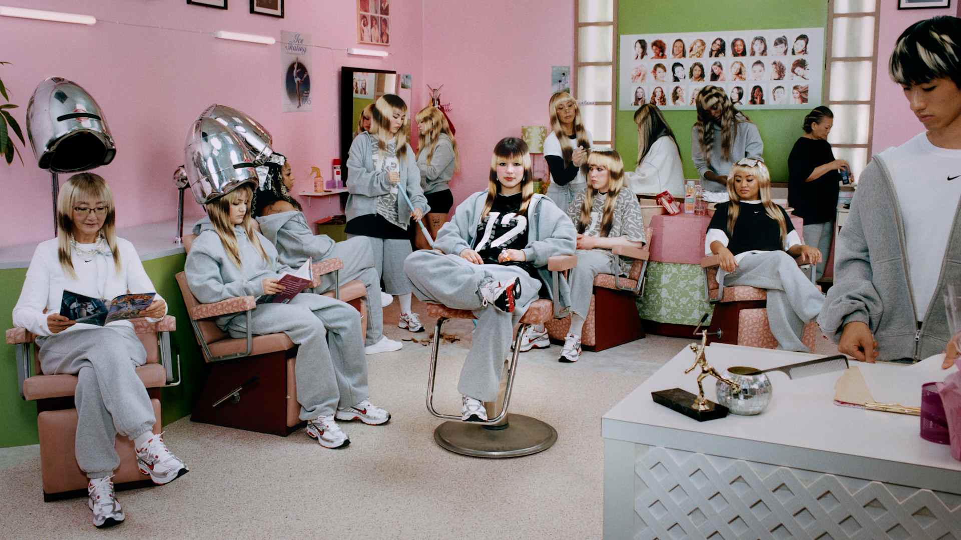 Nike. Just Do It. Nike.com (JP), ナイキ スタジオ フリース