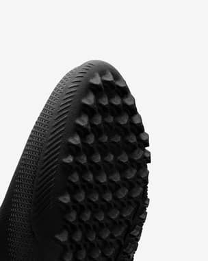 nike terrain synthetique