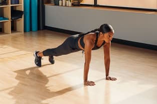 The Best Resistance Band Exercises for Beginners. Nike.com