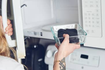 シューズにできたシワや折り目を取り除く方法
