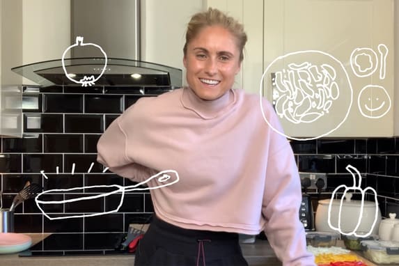 Recetas para atletas: Receta de "Lambchester City" con Steph Houghton, la capitana de la selección inglesa de fútbol