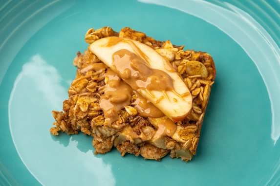 Cinque ricette salutari con le mele da provare dopo un allenamento, consigliate dai dietologi