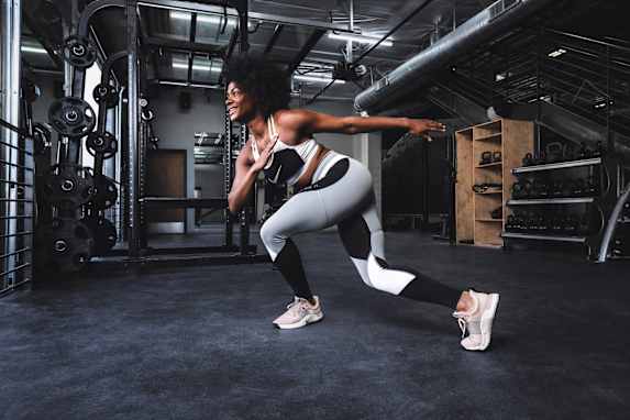 ¿Cómo es el calzado de cross training?