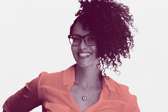 Com et pots defensar quan viatges sola, segons Nicole Snell