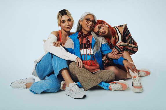 Huit idées cadeaux Nike pour les grands-mères