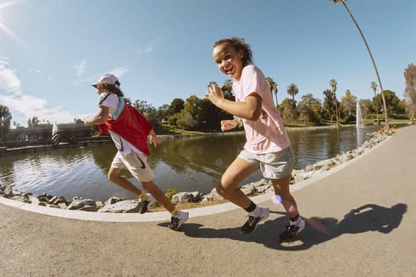 childrens nike runners