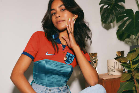 Nike FC 造型：Maria