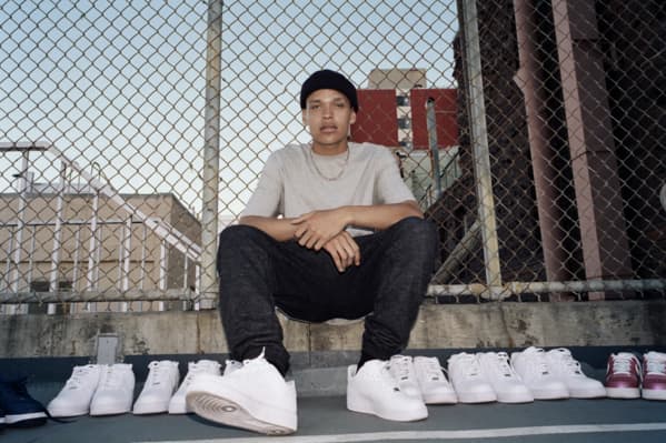 buy nike sneakers account