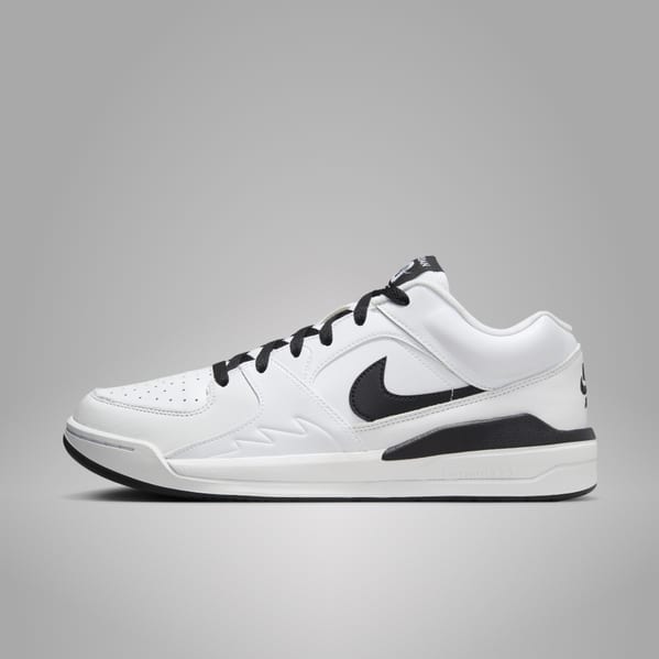 Marca Jordan. Nike