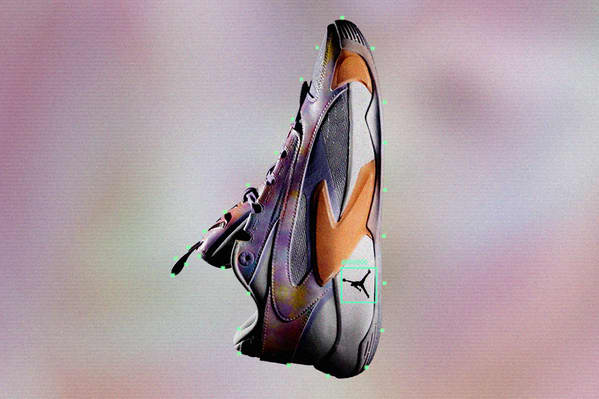 Nike Launches Adapt BB, a Self-Lacing Performance Basketball Shoe. Nike.com