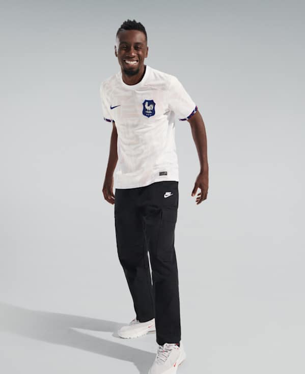 Offici?�le Nike website. Nike BE