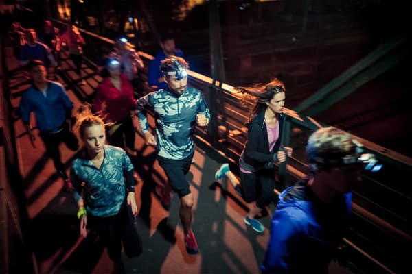 Stören Workouts vor dem Schlafengehen deinen Schlaf?