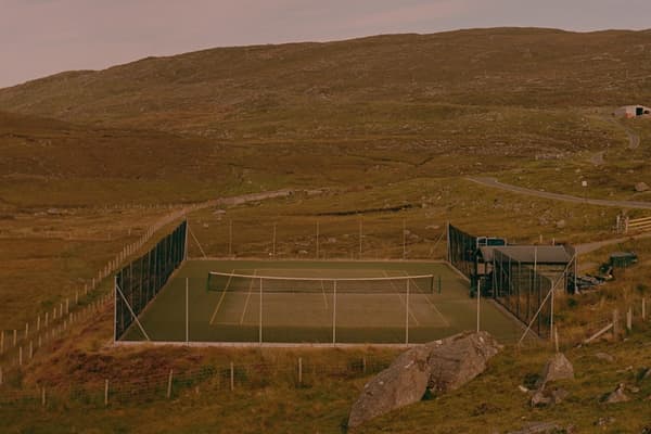 Tennisbanan Bunabhainneadar