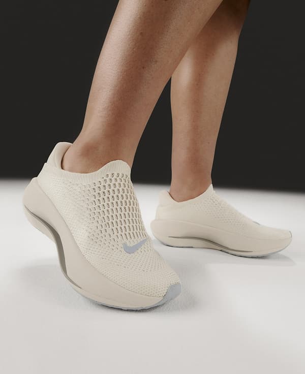 Noves opcions de Nike Maternity: sostenidors esportius compatibles amb un tirallet i sabatilles EasyOn per a l'embaràs i el postpart
